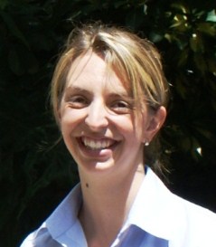 Dr Carolyn Fryer